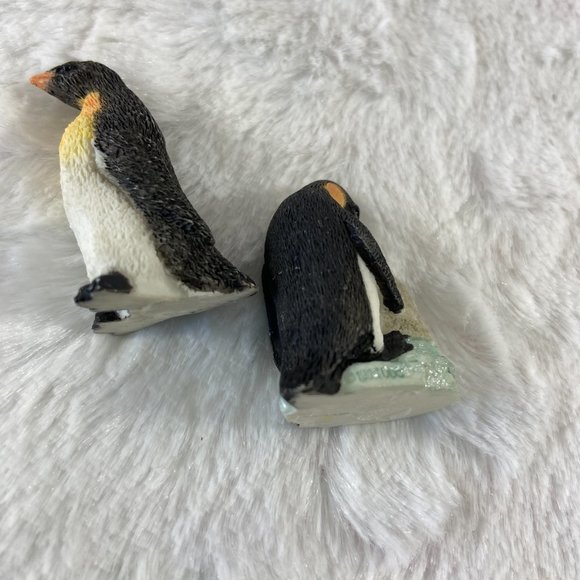 Vintage Stone penguins Mini Figurines  UDC 1996 Figurine 1 1/2" Tall - Picture 3 of 10